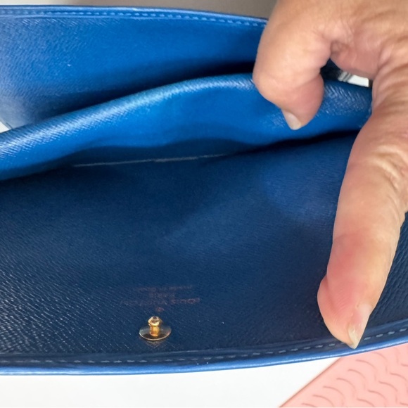Louis Vuitton Epi Leather Blue Long Wallet - Preloved in Excellent Condition - Picture 12 of 15